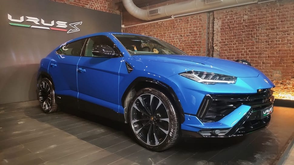 Lamborghini Urus S First Look Review: 5 Big Changes That Performance SUV  Gets | Auto News | Zee News