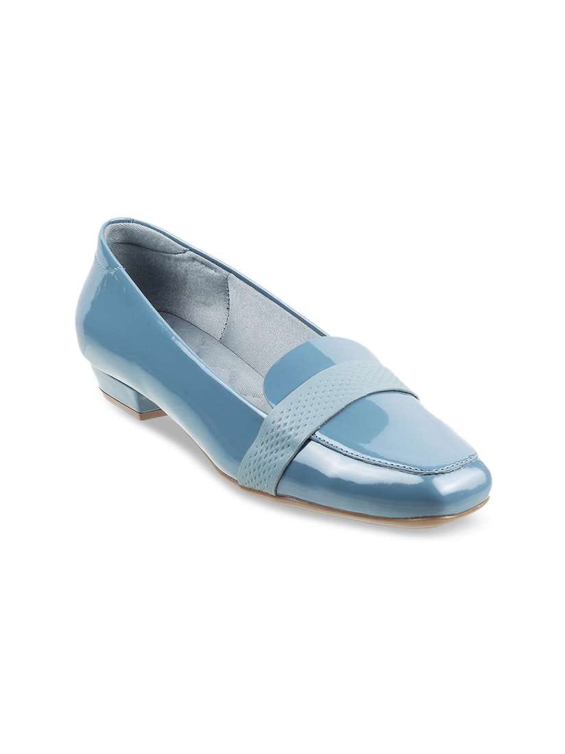 Mochi Women Blue Embellished Block Pumps