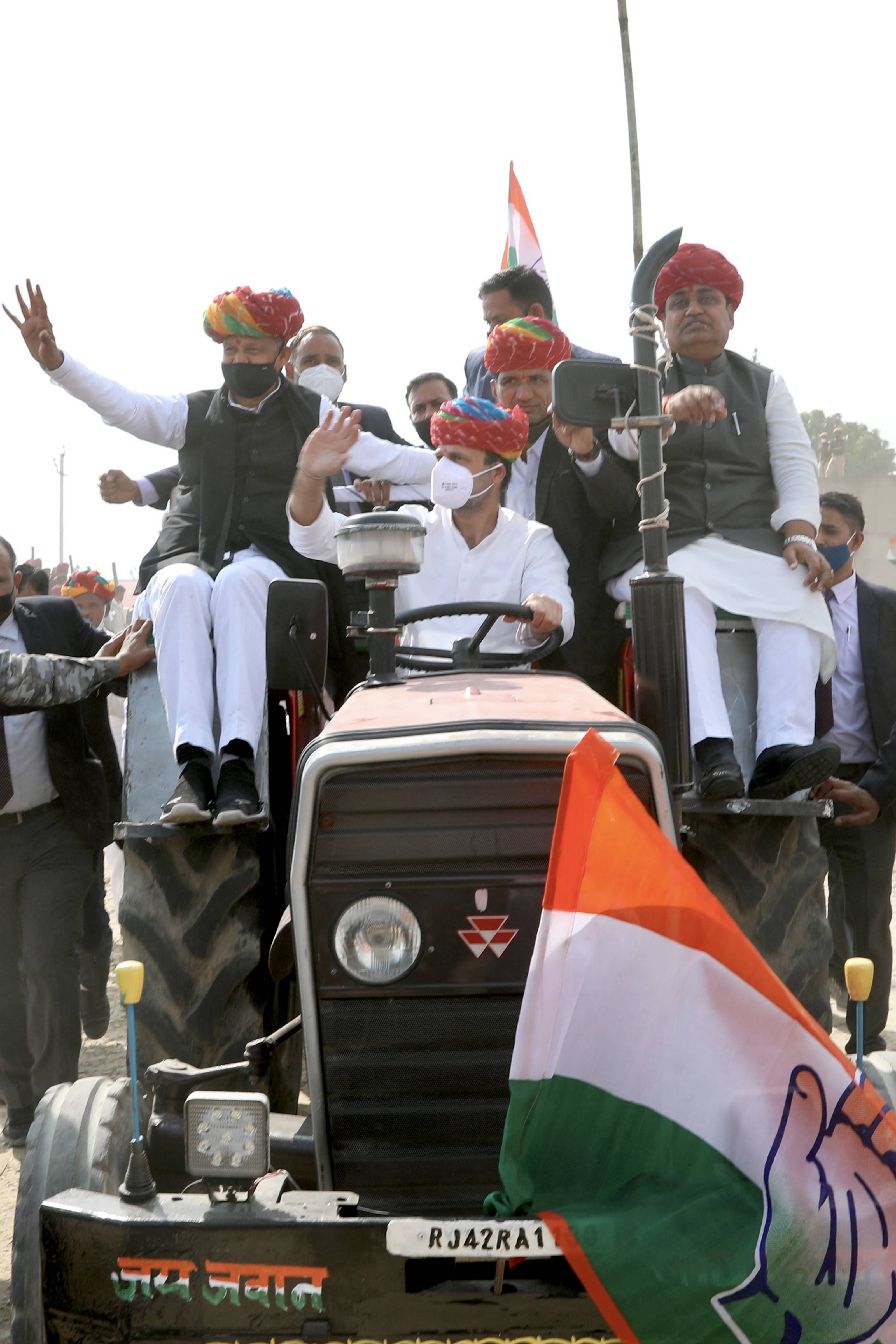 Rahul Gandhi in Rajasthan with Chief Minister Ashok Gehlot and Govind Singh Dotasra