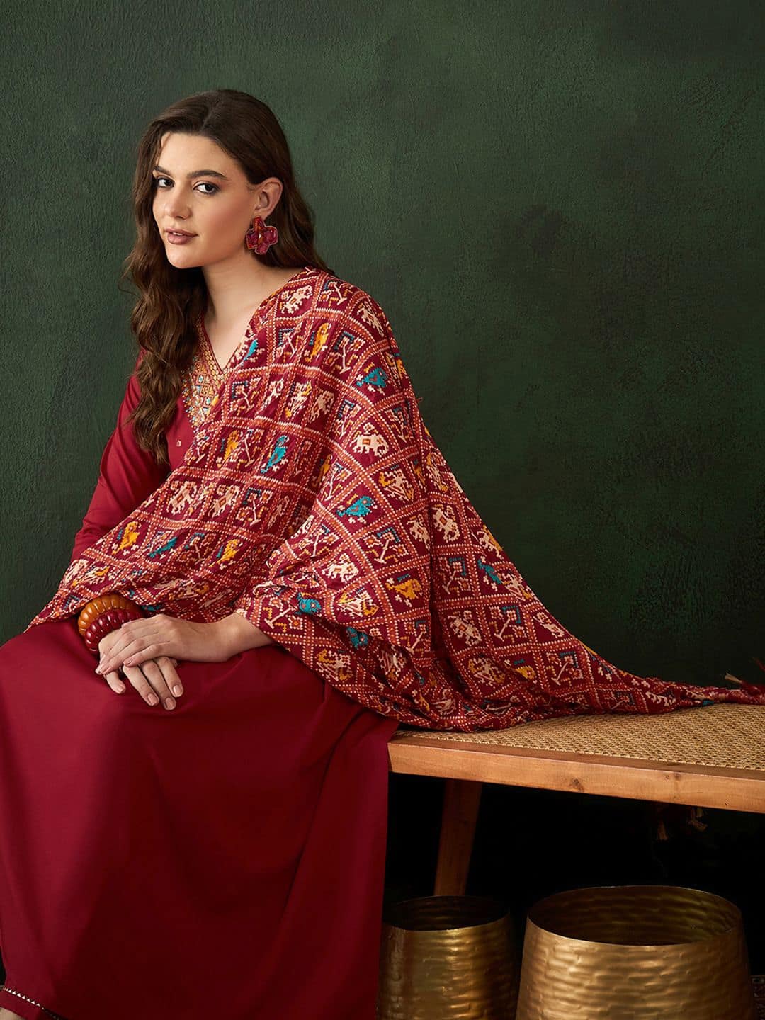 Trendy Women Dupattas at Unbeatable Prices Trendy Women Dupattas at Unbeatable Prices