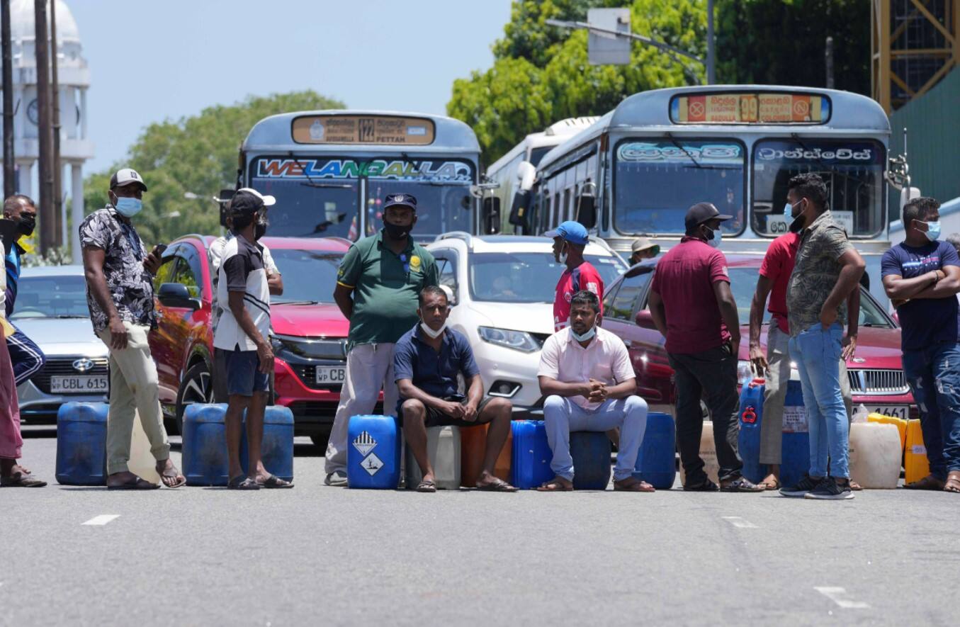 Colombo: Sri Lankans block traffic as they protest demanding diesel near a gas station in Colombo, Sri Lanka