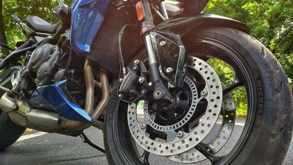 Triumph-Tiger-Sport-660-Review-brakes