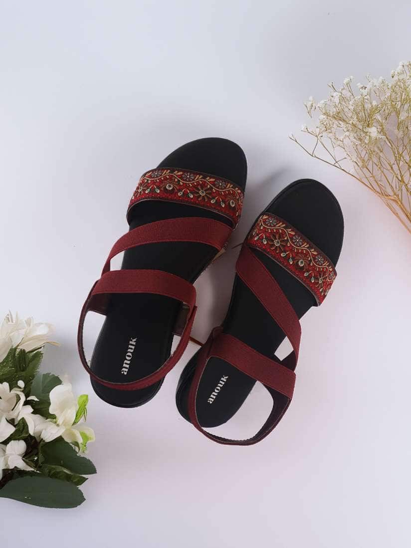 Anouk Slip-On Sandals