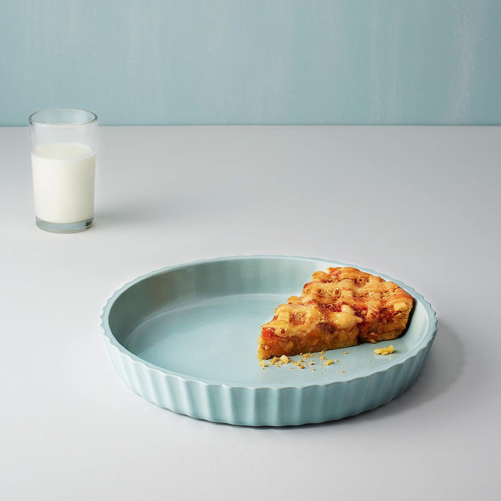 Ellementry Upper Crust Ceramic Tart Dish