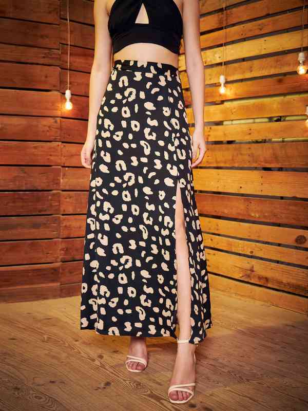 Berrylush Black Flared Maxi Skirt Berrylush Black Flared Maxi Skirt
