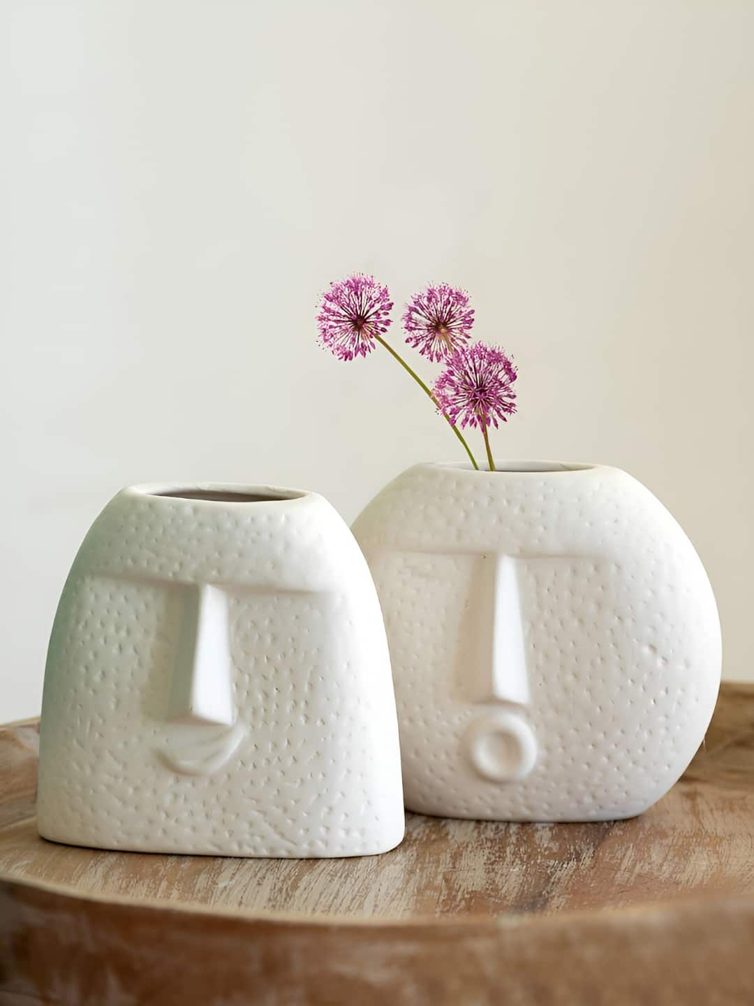 ExclusiveLane White 2 Pieces Textured Ceramic Flower Vases