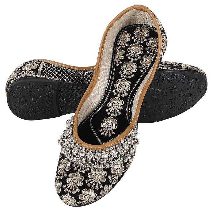 DFR Women Rajasthani Embroidered Punjabi Mojari DFR Women Rajasthani Embroidered Punjabi Mojari