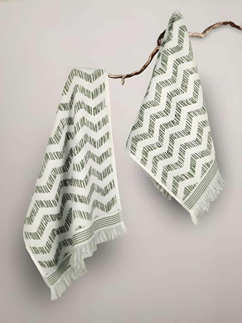  MYTRIDENT 2 Pieces Green &amp; White Printed 500 GSM Pure Cotton Hand Towels