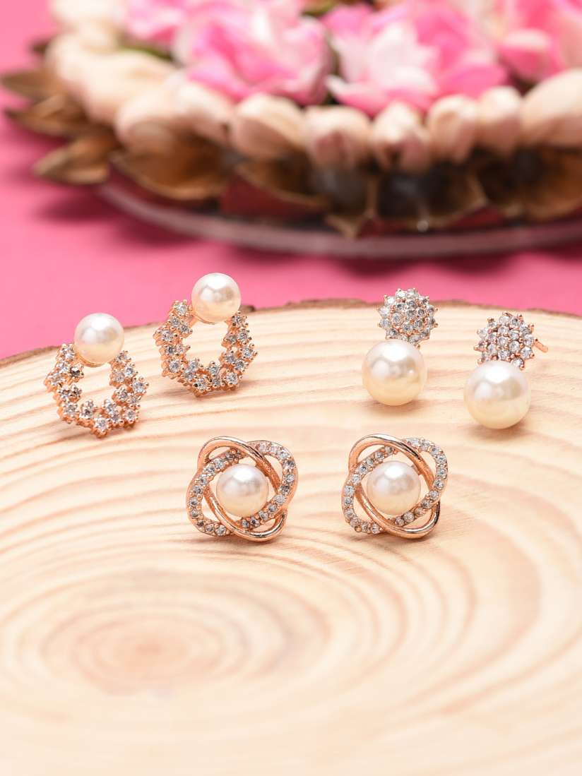 Zaveri Pearls Pack of 3 Gold-Toned Contemporary Studs Zaveri Pearls Pack of 3 Gold-Toned Contemporary Studs
