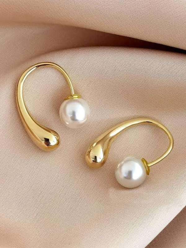 El Regalo Contemporary Half Hoop Earrings