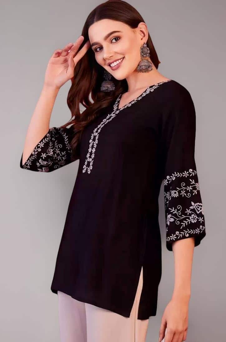 Emica Women Embroidered Viscose Rayon Straight Kurta (Black) Emica Women Embroidered Viscose Rayon Straight Kurta (Black)