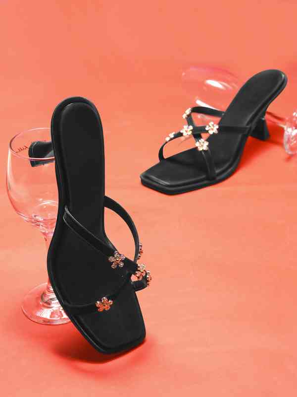 Froh Feet Women Embellished Kitten Sandals Froh Feet Women Embellished Kitten Sandals