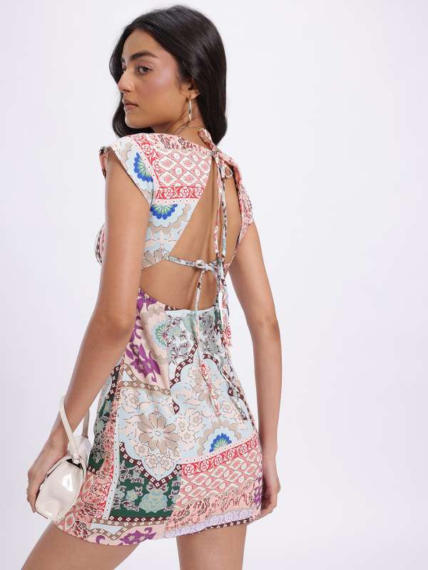 GLITCHEZ Floral Printed Tie-Up Back Sheath Mini Dress GLITCHEZ Floral Printed Tie-Up Back Sheath Mini Dress