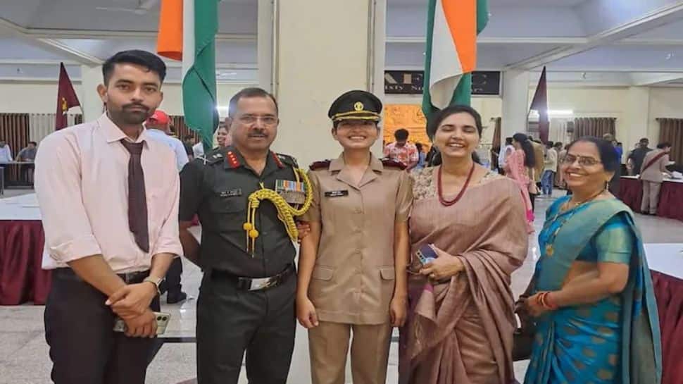 https://english.cdn.zeenews.com/sites/default/files/himani-tomar2.jpg