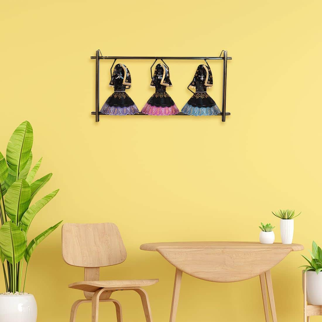 Ekhasa Rajasthani Dolls Metal Wall Decoration