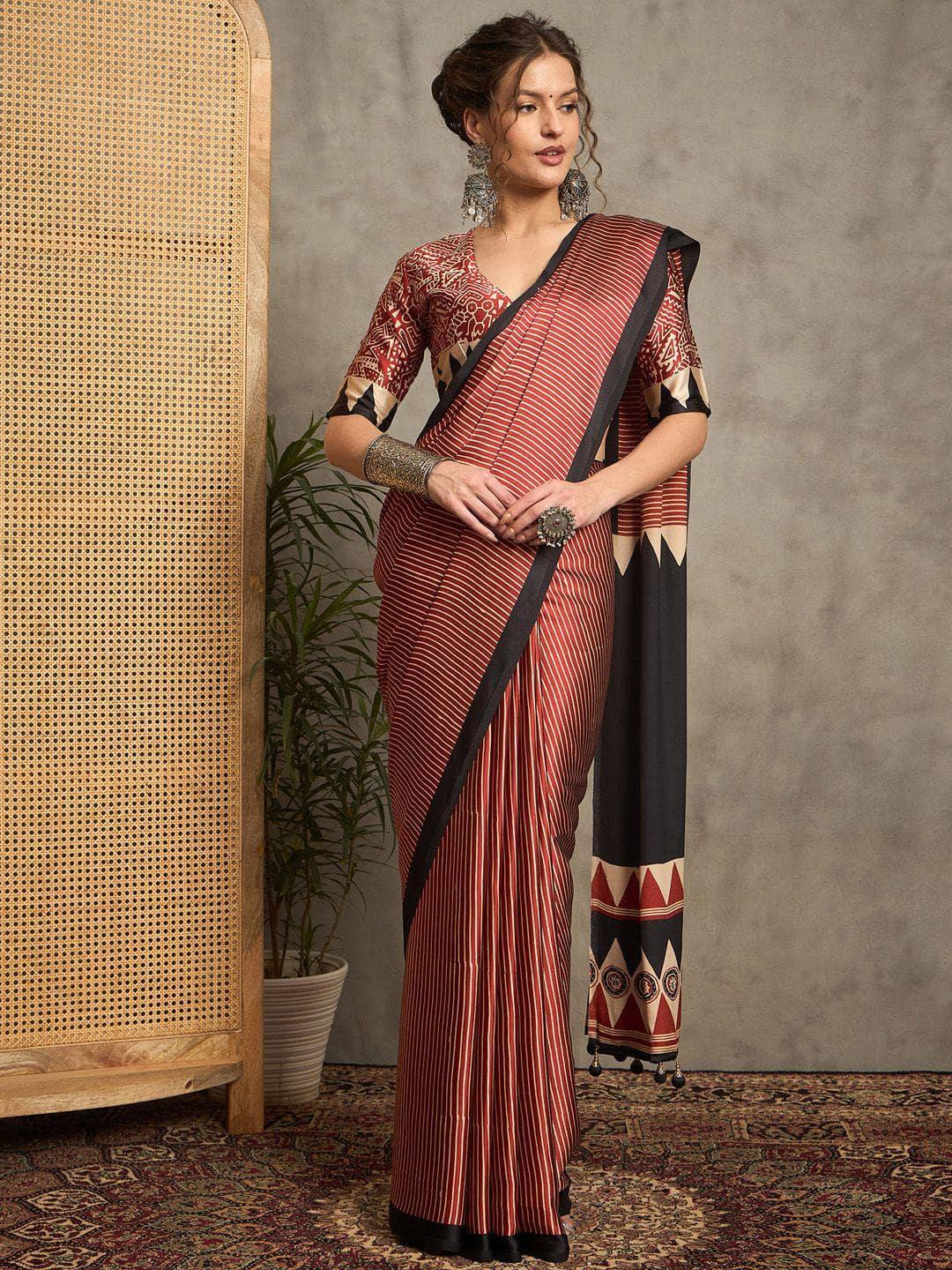  Anouk Striped Block Print Saree