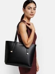  Caprese CITRA Textured Oversized Shoulder Bag