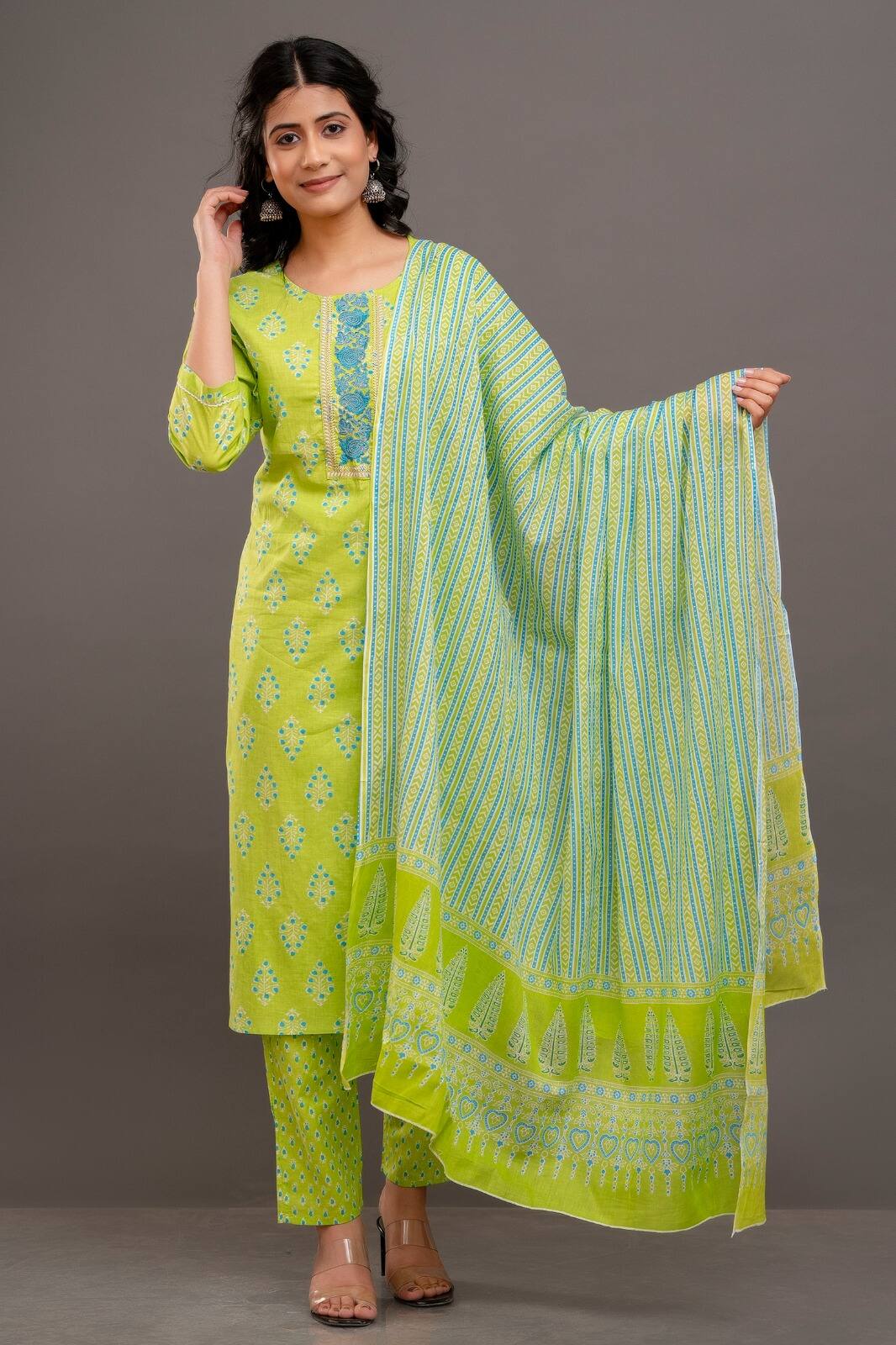 Jasoriya Floral Embroidered Kurta Set Jasoriya Floral Embroidered Kurta Set