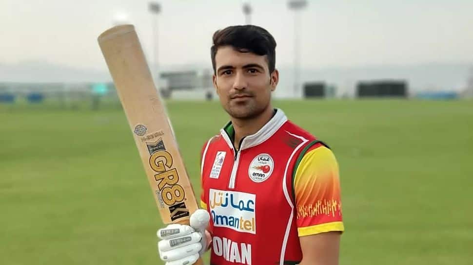 Players from Oman cricket team used the bats made in Kashmir. (Source: Zee News)