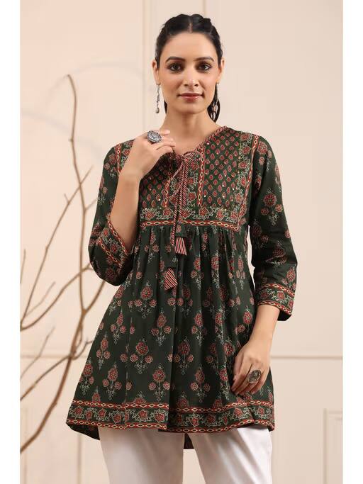 Rain & Rainbow - Women Floral Print Pure Cotton Straight Kurta (Green) Rain & Rainbow - Women Floral Print Pure Cotton Straight Kurta (Green)