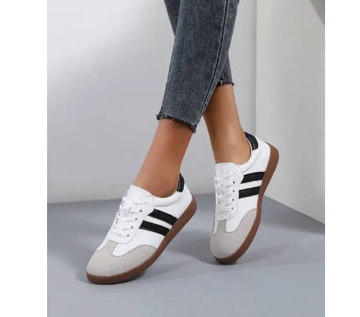  Layasa Colorblock Flat Sneakers with Ultra Soft Cushion (White, Size 4)