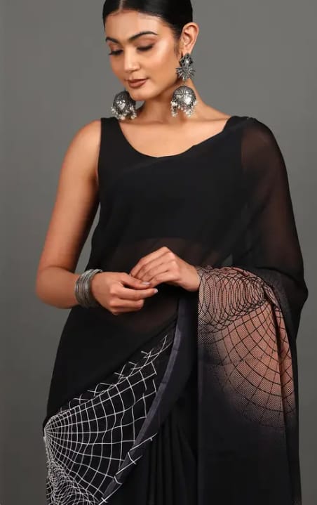 Leelavati Printed Daily Wear Georgette Saree (Black) Leelavati Printed Daily Wear Georgette Saree (Black)