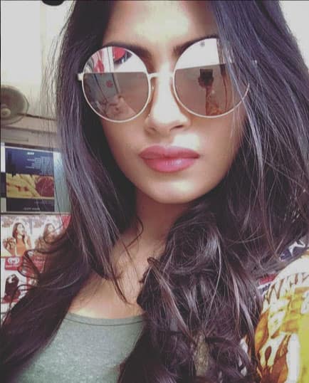 Omg Naagin Mouni Roy Has A Doppelganger In Another Tv