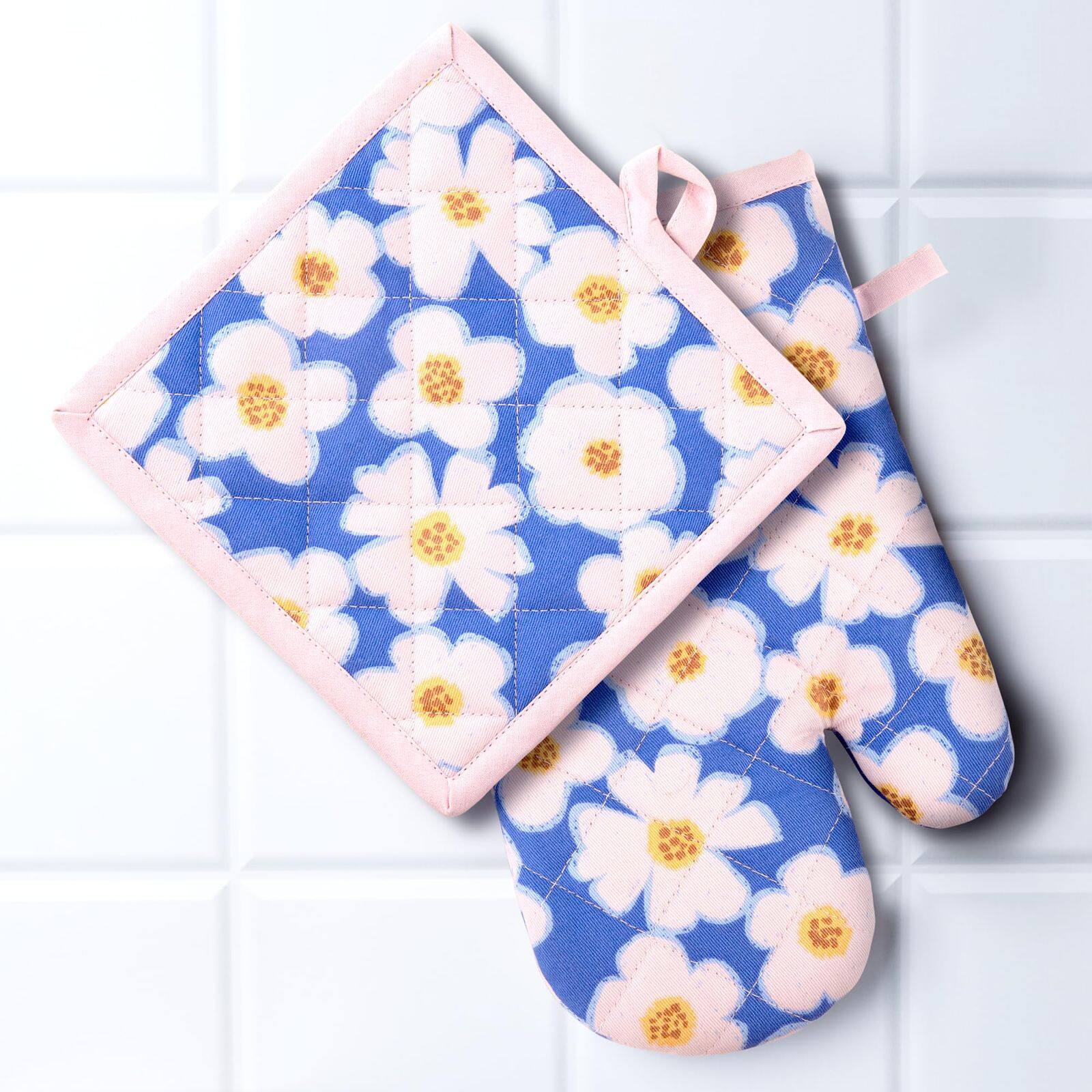 Anko Oven Gloves and Pot Holder