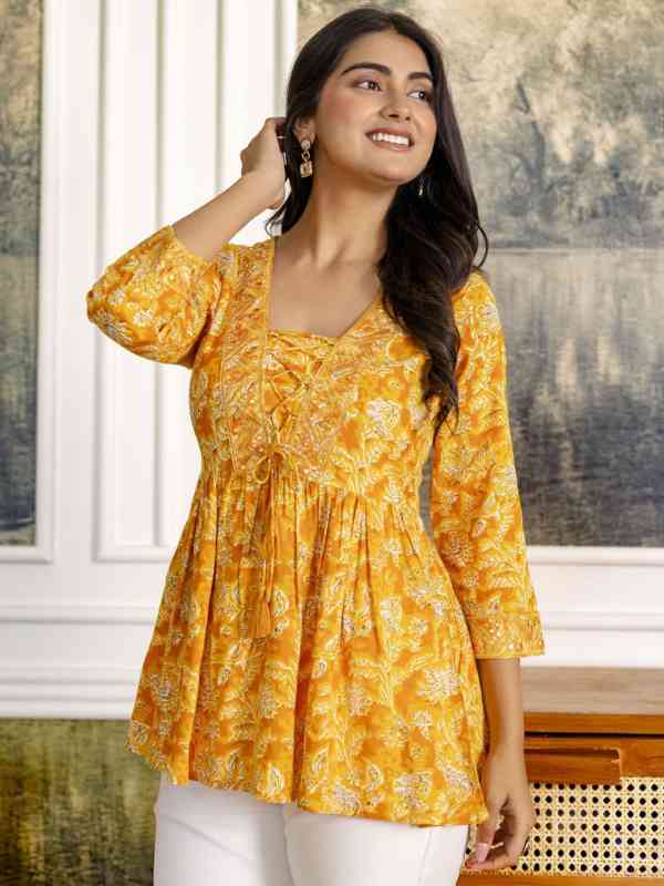 Neemiya Floral Print Peplum Top Neemiya Floral Print Peplum Top