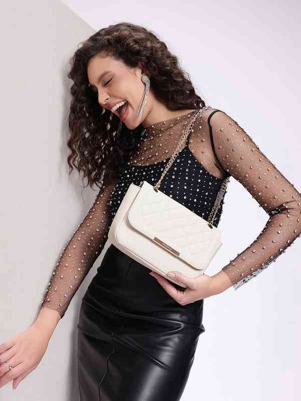 DressBerry Off-White Quilted Shoulder Bag