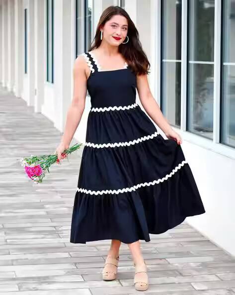 Pvtize Pleated Midi Dress
