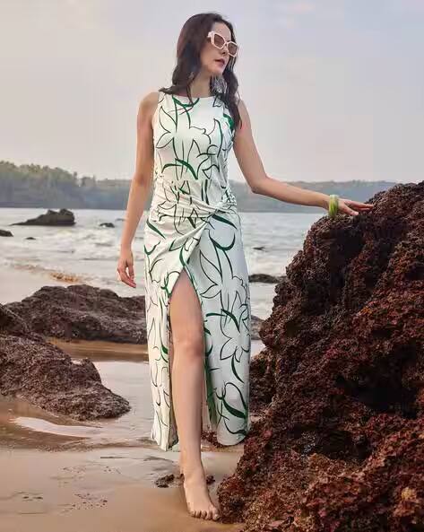PURVAJA Floral Print Round Neck Flared Maxi Dress