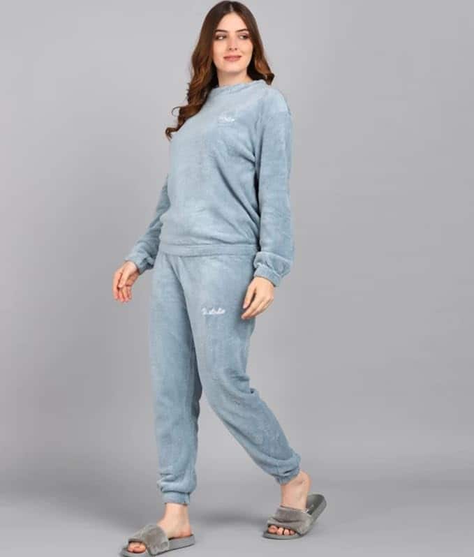 ROUNIYAR Women’s Velvet Winter Nightwear Set