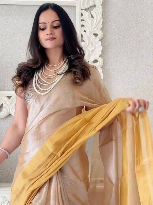 Anouk Colourblocked Printed Tissue Saree