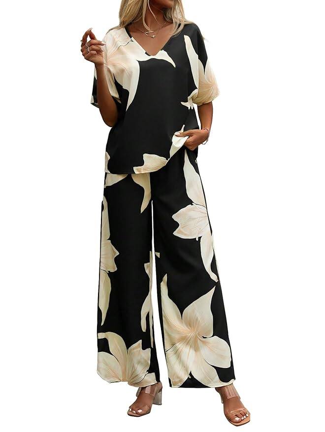 Shasmi Elegant Floral Printed V-Neck Co-ord Set