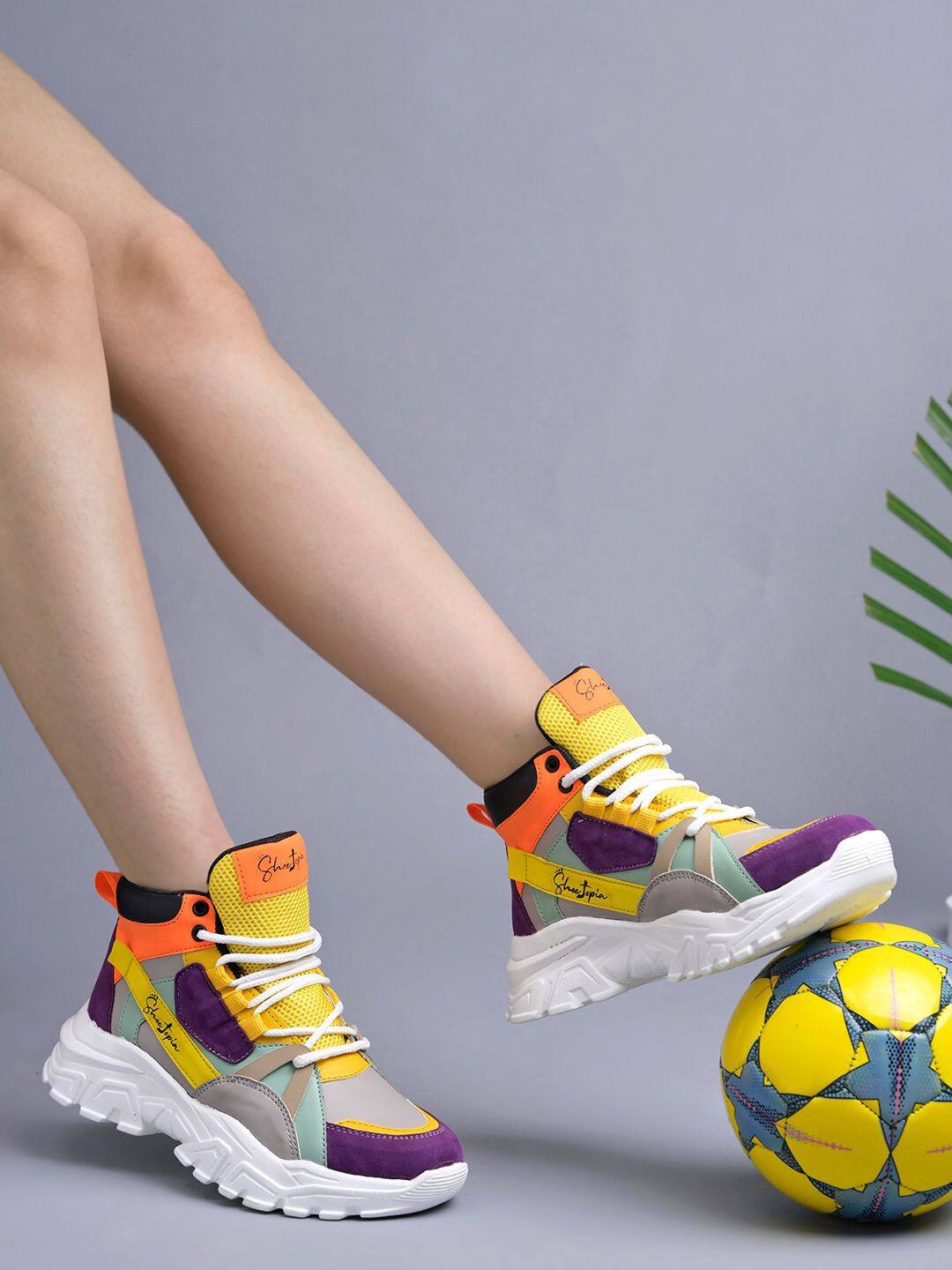 Shoetopia Women's Colourblocked Lightweight Sneakers.