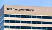 TCS In Trouble? Tata Firm Cuts Variable Pay For Senior Employees; Know How IT Giant Pays Variable Compensation 