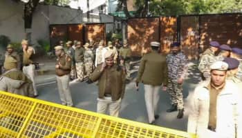 ‘Sheesh Mahal’ Row: AAP, Delhi Cops Face Off Over Media Tour Of CM Residence 