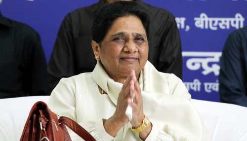 Akhilesh Yadav changes colours like chamaeleon: Mayawati launches scathing  attack on SP chief – India TV