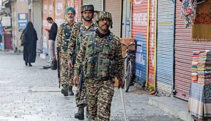Security Forces On High Alert To Foil Infiltration Attempts Along LoC Before Winter