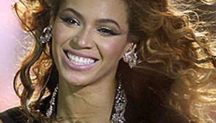 Beyonce Knowles collaborates with producer Boots | Music News | Zee News