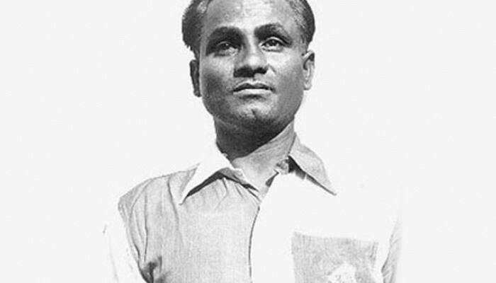 Let's celebrate Dhyan Chand by following him: Sarbananda Sonowal Let's celebrate Dhyan Chand by following him: Sarbananda Sonowal