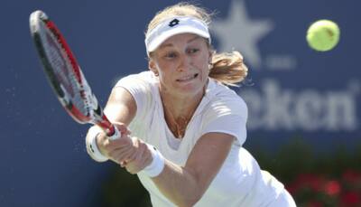 Makarova tunes up for Serena showdown with doubles win