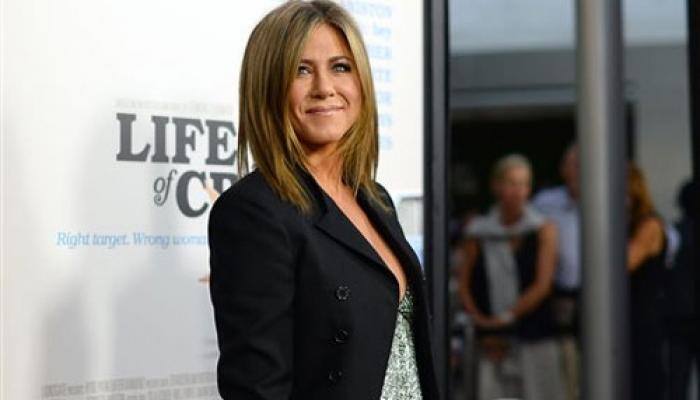 Jennifer Aniston loves 'Keeping Up with the Kardashians' Jennifer Aniston loves 'Keeping Up with the Kardashians'
