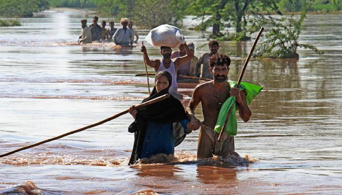 Massive rescue operations on in flood-hit J&amp;K; toll nears 200, lakhs stranded​