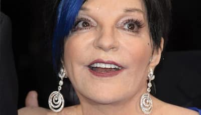 Liza Minnelli breaks back after accident with dogs