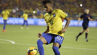 Neymar backing Brazil challenger Neves in election run-off