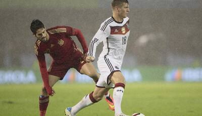 Germany beat Spain in `clash of titans`