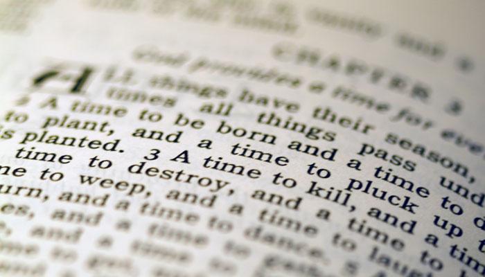 A ‘nano-bible’ that could fit on your fingernail A ‘nano-bible’ that could fit on your fingernail