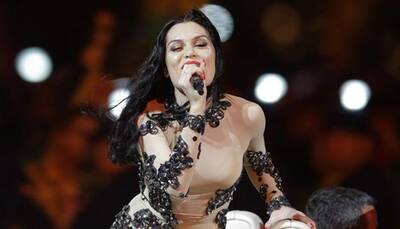 Jessie J premieres 'Masterpiece' music video